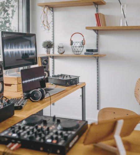 Exploring Home Recording vs Professional Studio Options